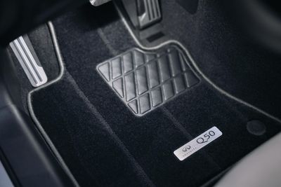 Infiniti Sport Floor Mats. Carpeted Floor Mats - Sport/Q50/Black 999E2-J6000