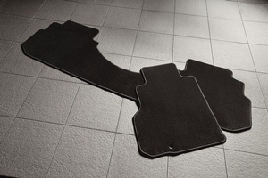 Infiniti G4900-3FY1E Carpeted Floor Mats (Black )