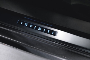 Infiniti G6950-1BA01 Illuminated Kick Plates