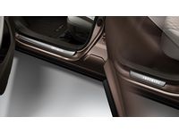 Infiniti Illuminated Kick Plates - T99G6-5NA5A