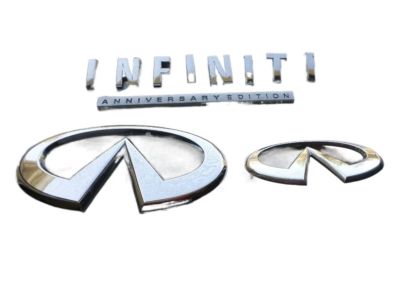 2001 Infiniti Q45 Emblem - 62890-3H510